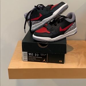 BRAND NEW boy’s Jordan legacy sneakers - red/black